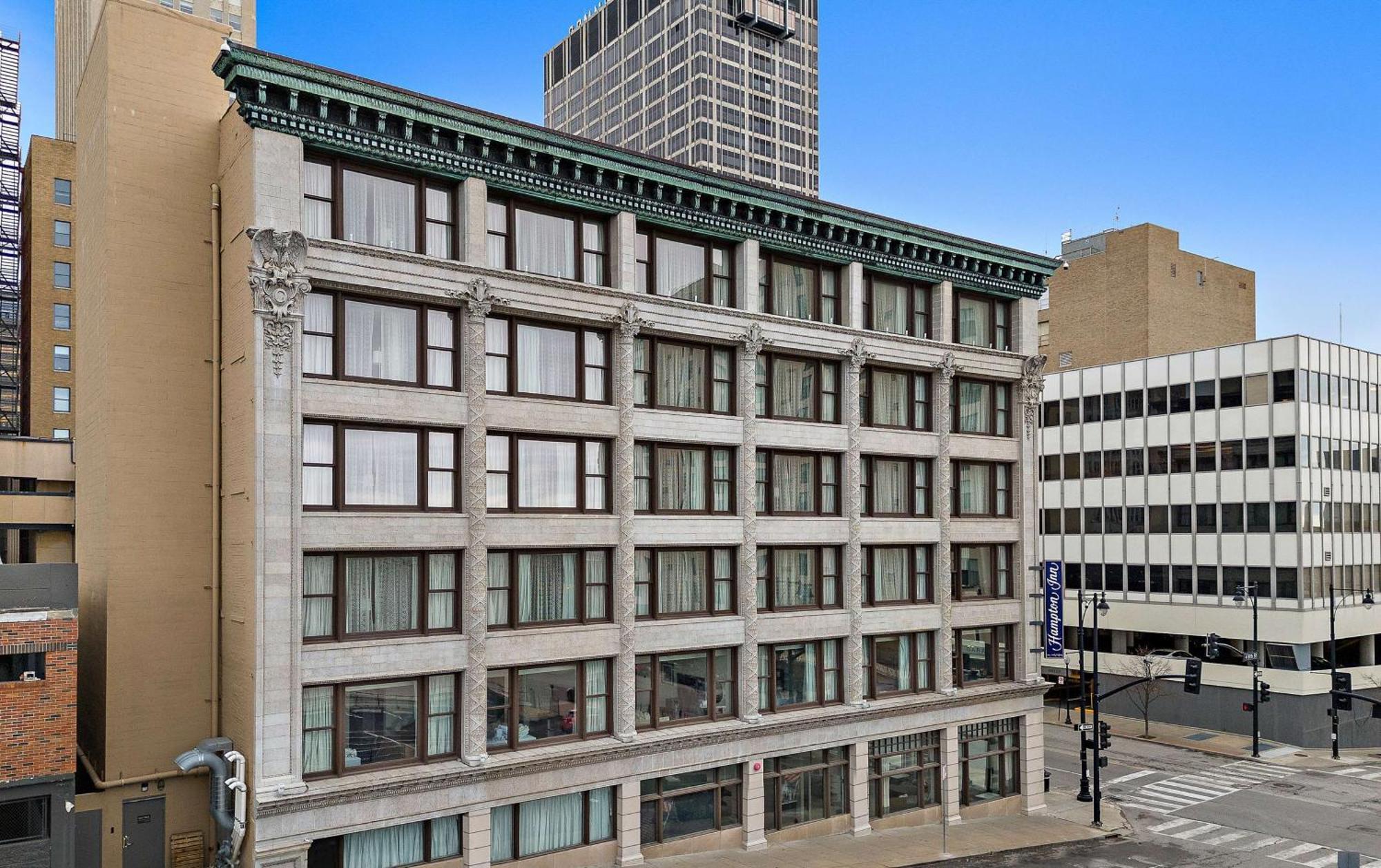Hampton Inn Kansas City - Downtown Financial District Exterior photo